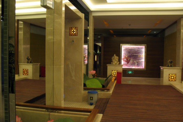 重庆翠楼桑拿，热辣养生两不误，体验一把巴渝风情！